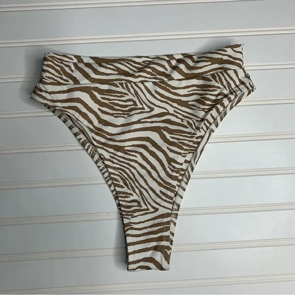 Tan Lines by Sivan Ayla Como Bottom Zebra Print - Picture 4 of 9